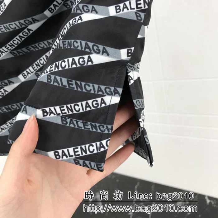 BALENCIAGA巴黎世家 19ss早春新款 落肩袖 OS版型 薄棉服男款短袖 ydi1663